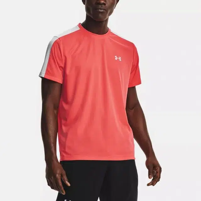 Under Armour T