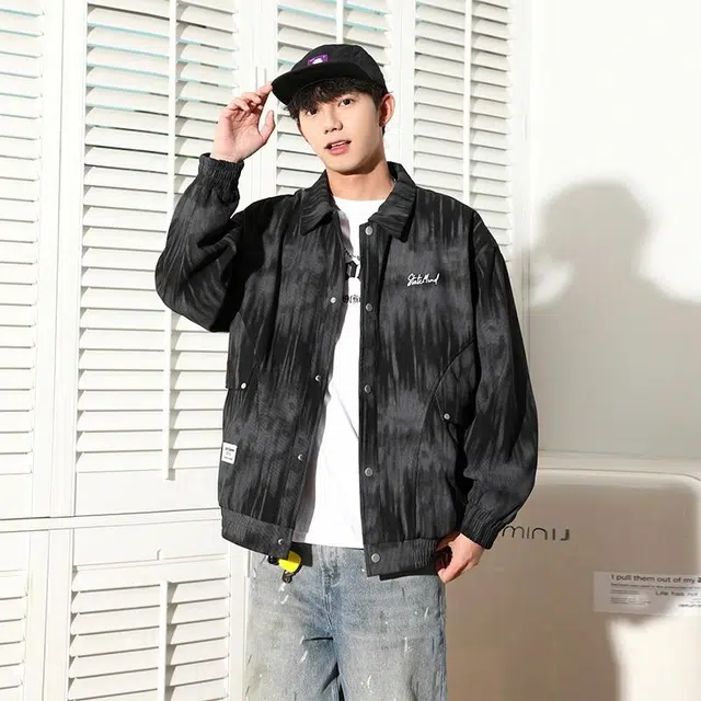 Fakeyoung