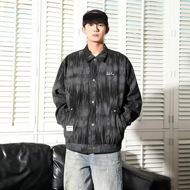 Fakeyoung