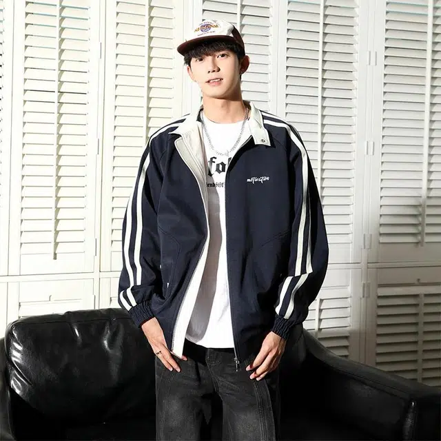 Fakeyoung