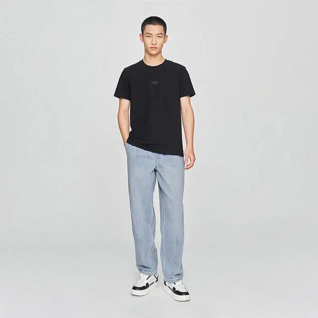 Lee SS25 LogoT