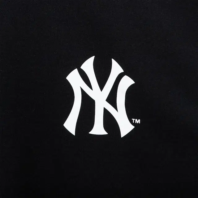 New Era x MLB T