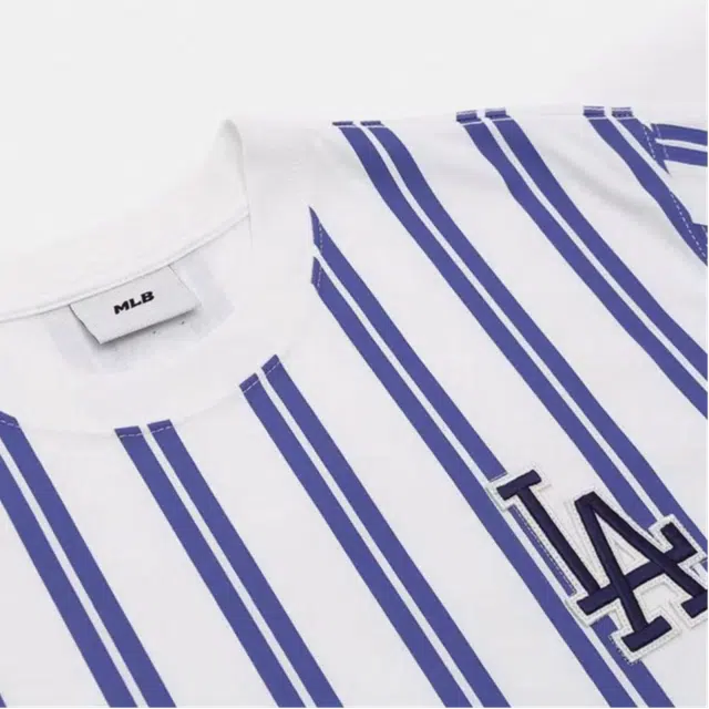 MLB T