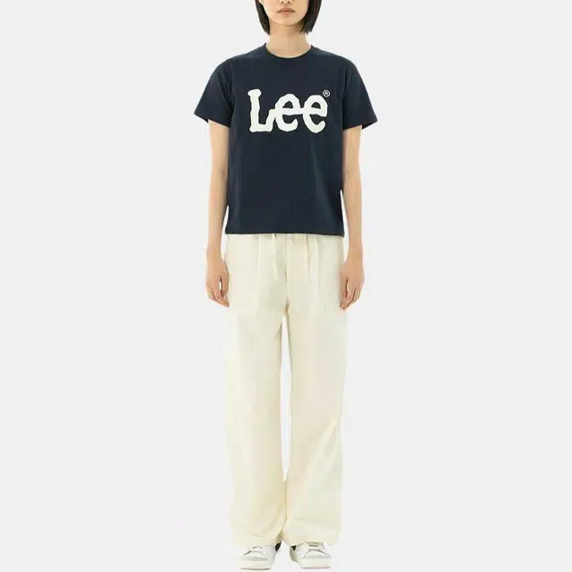Lee T