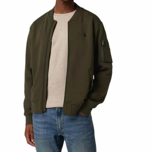 Ribbed viscose blend polo neck sweater featuring a crop style and wide sleeves Sweatshirt in Schwarz mit Pferdelogo