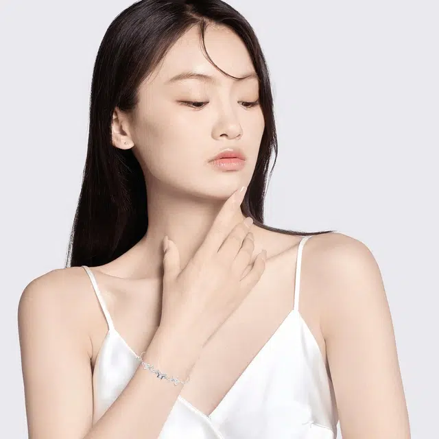 S925