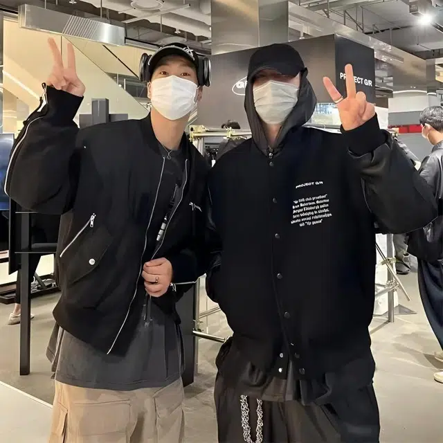 极限涡轮  美式复古徽章毛巾刺绣撞色设计保暖宽松休闲飞行员棒球服 男女同款 黑色