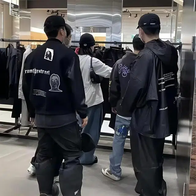极限涡轮  美式复古徽章毛巾刺绣撞色设计保暖宽松休闲飞行员棒球服 男女同款 黑色