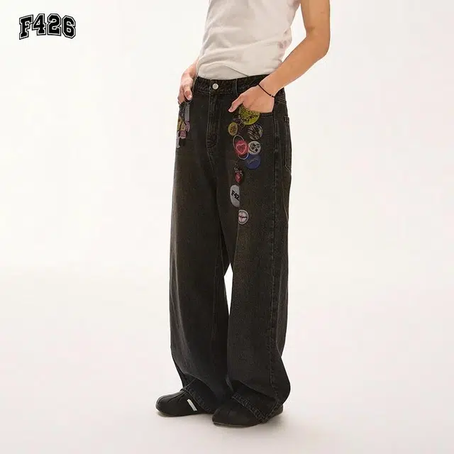 F426