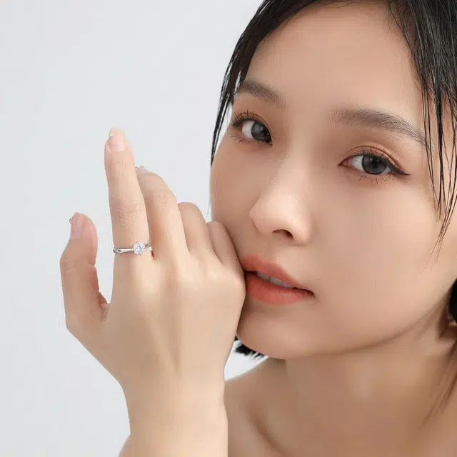 MISS XIA JWY