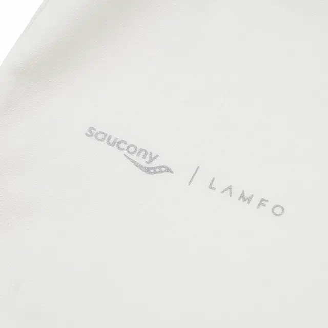 Saucony x GLAMFOX logoT