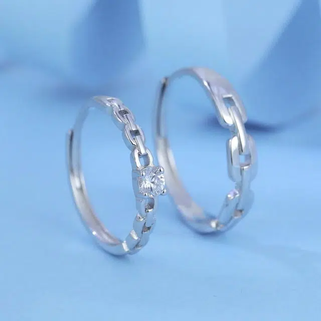 925