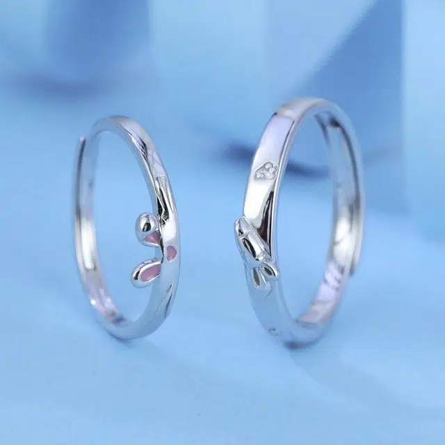 990