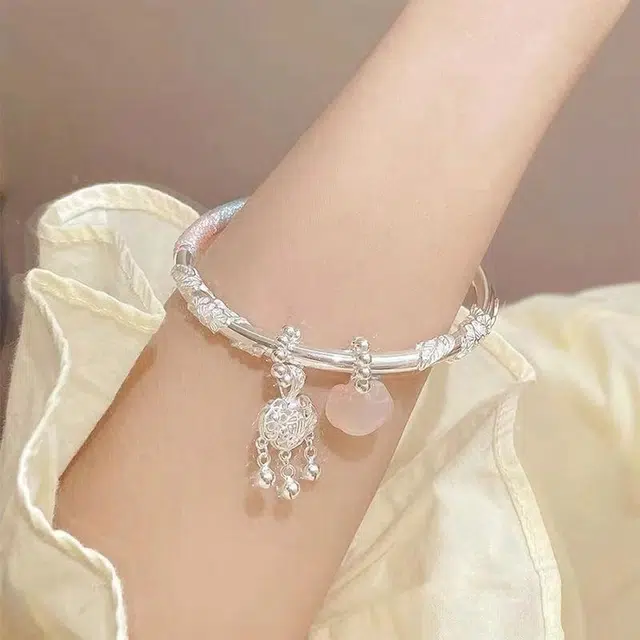 尚银福 平安锁繁花 国潮新中式复古时尚优雅气质轻奢高级感 花纹浮雕小众创意设计百搭手饰 好运 合金 手镯 女款