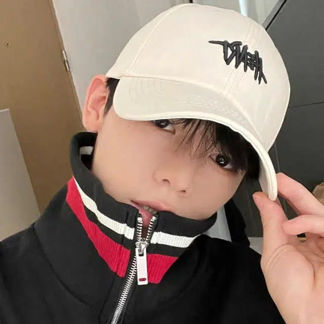 俞兆林 复古字母刺绣时尚潮流户外出行运动风防晒遮阳百搭休闲大头围显脸小 聚酯纤维 鸭舌帽 男女同款情侣款