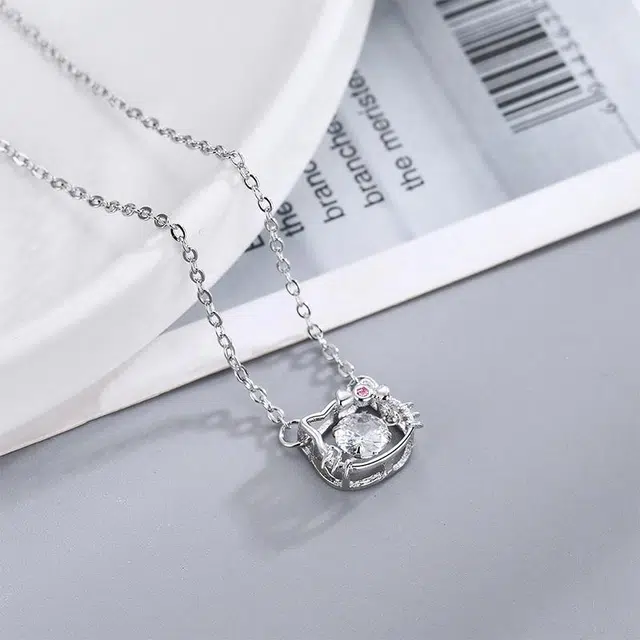 尚银福 萌趣猫咪系列 森系小清新萌趣可爱少女心时尚优雅气质 轻奢高级感小众创意设计在逃公主跳动的心锁骨链套装 好运 合金 项链 女款