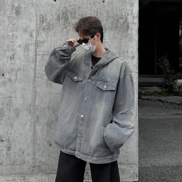 Fakeyoung
