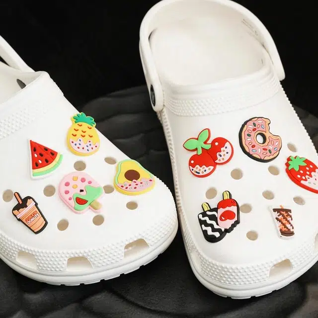crocs