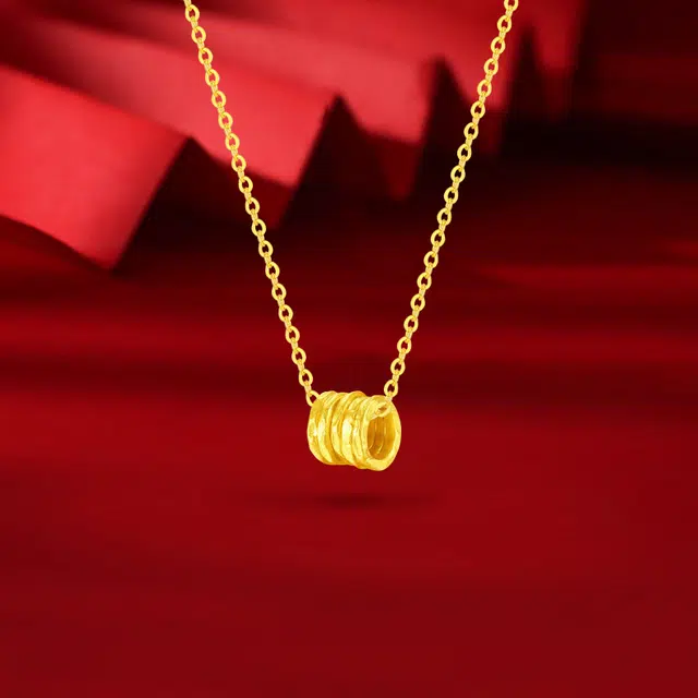 925