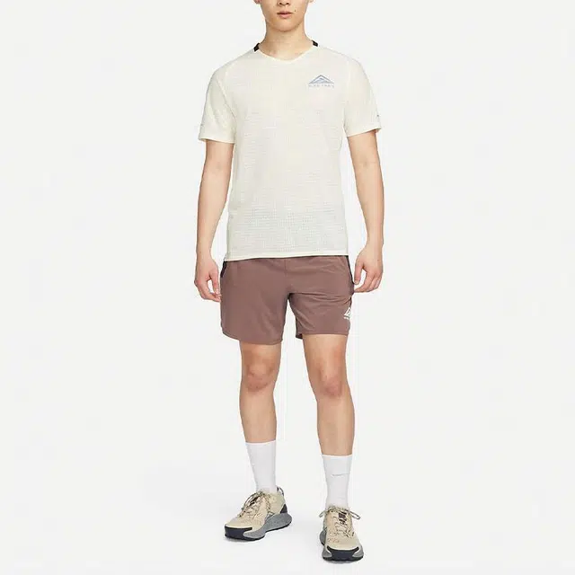 Nike Dri-FIT Trail Solar Chase T