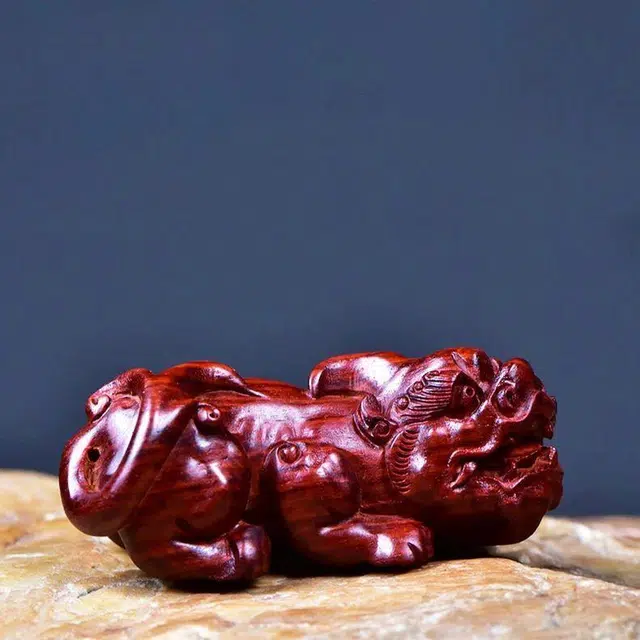 物㯖 【纳福貔貅】八方来财收藏级国潮新中式文玩居家茶艺手工精雕盘玩招财貔貅#好运 小叶紫檀 把件 男女同款情侣款