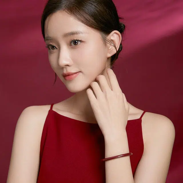 翠雅金楼 新中式复古国潮素圈镯 朱砂 玉石手镯 女款