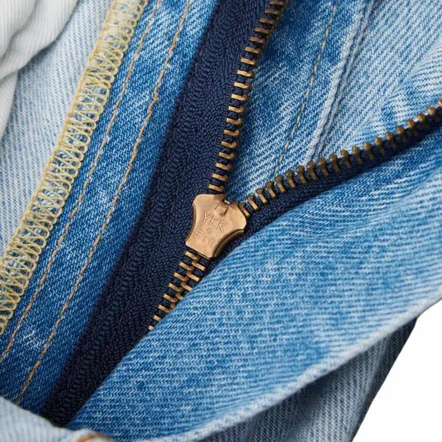 levis