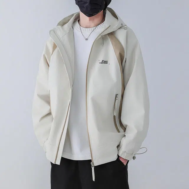 FAKE VINTAGE