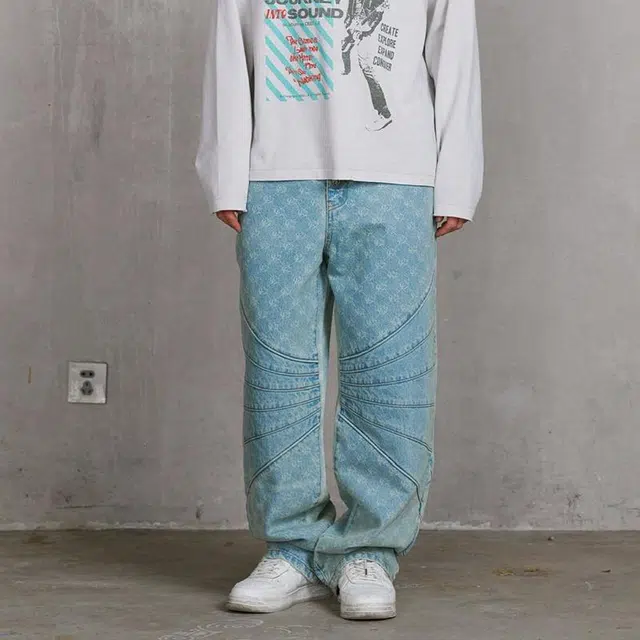 CEEC LA SS23 EXPLORE