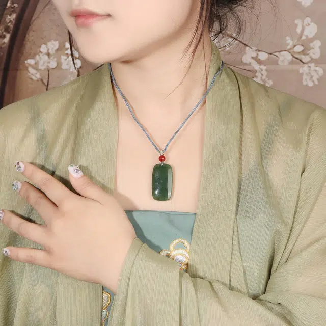老凤祥 平安无事牌  新中式平安无事 顺遂如意 复古国潮编织绳可调节玉佩#好运 和田玉项链 碧玉 男女同款情侣款