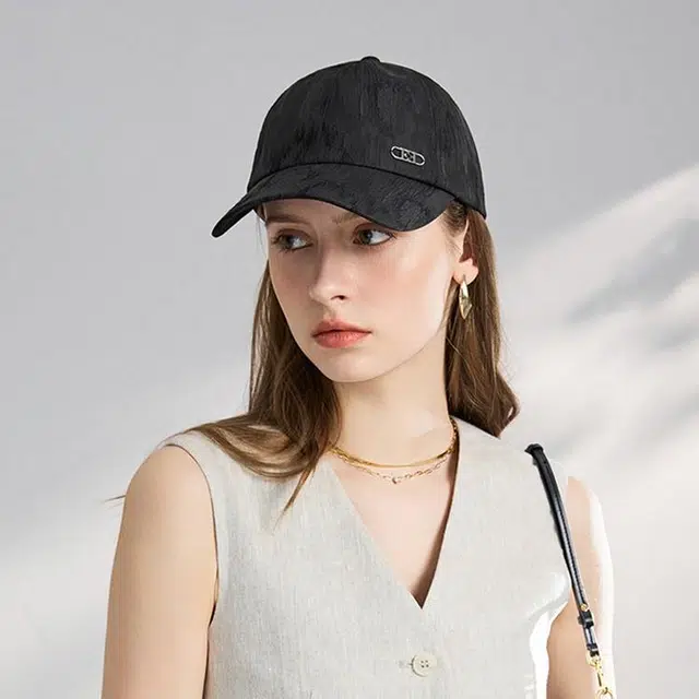 ELLE
