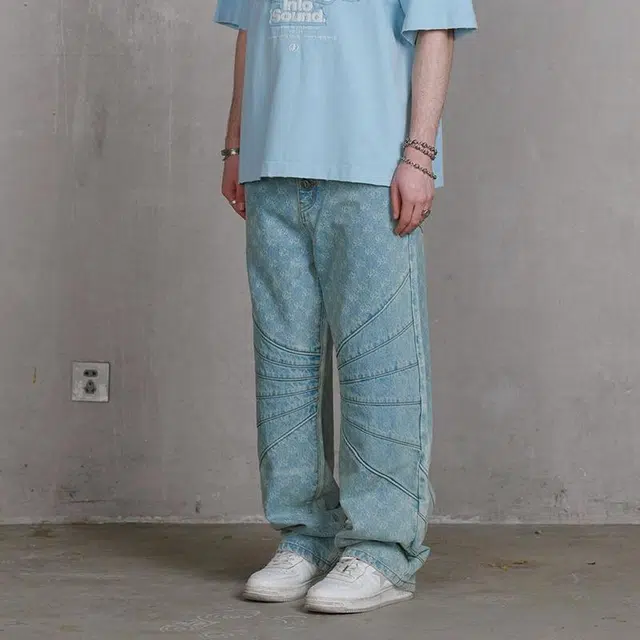 CEEC LA SS23 EXPLORE