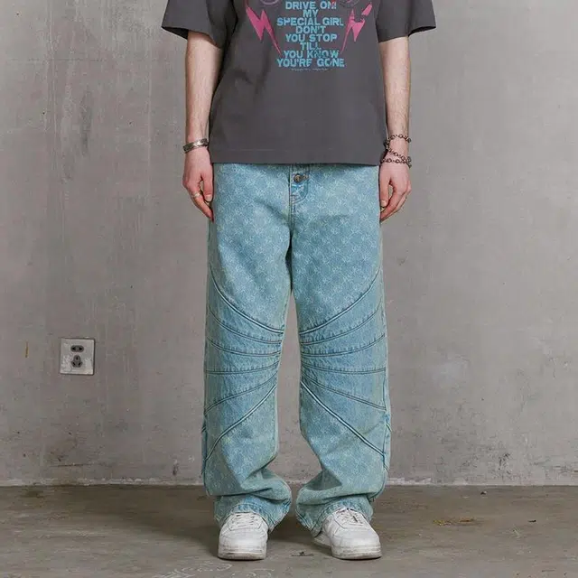 CEEC LA SS23 EXPLORE