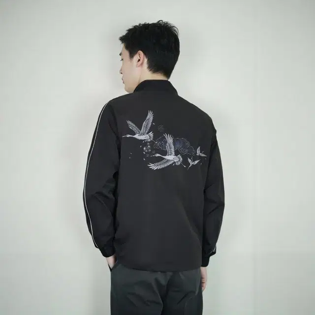 雅鹿 美式工装风都市休闲通勤青春活力潮流时尚百搭袖子收口户外运动夹克外套 男女同款