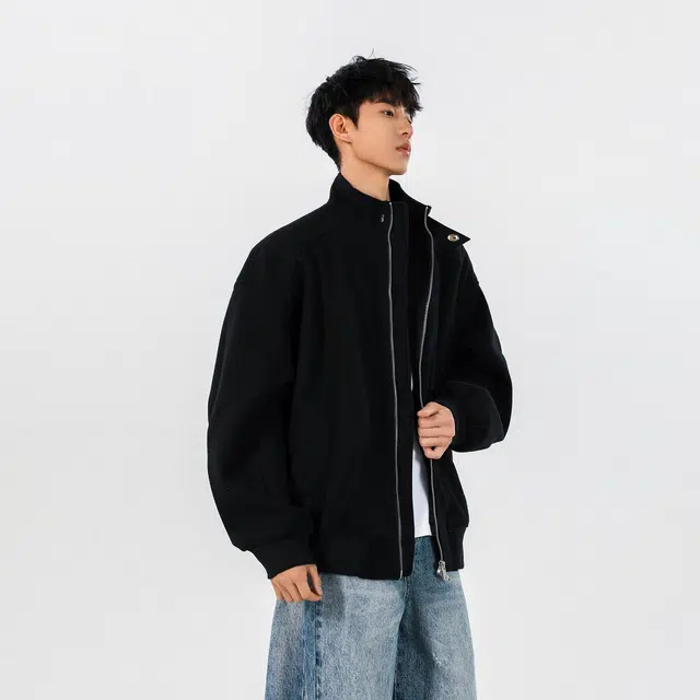 URBAN AUTHENTIC