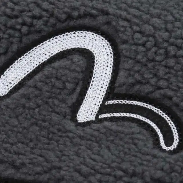 EVISU logo