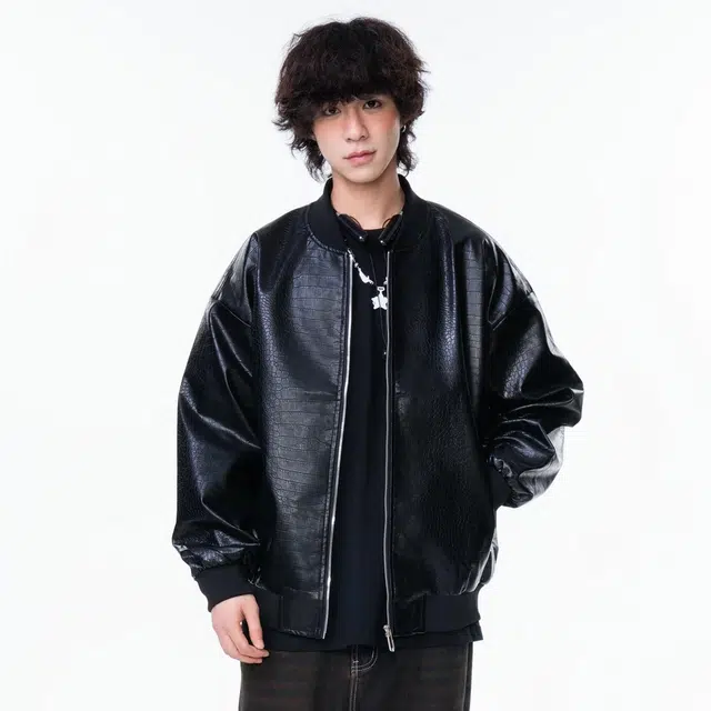 依文 美式嘻哈街头机车飞行员宽松休闲纯色百搭棒球领拉链落肩皮衣 男女同款 黑色