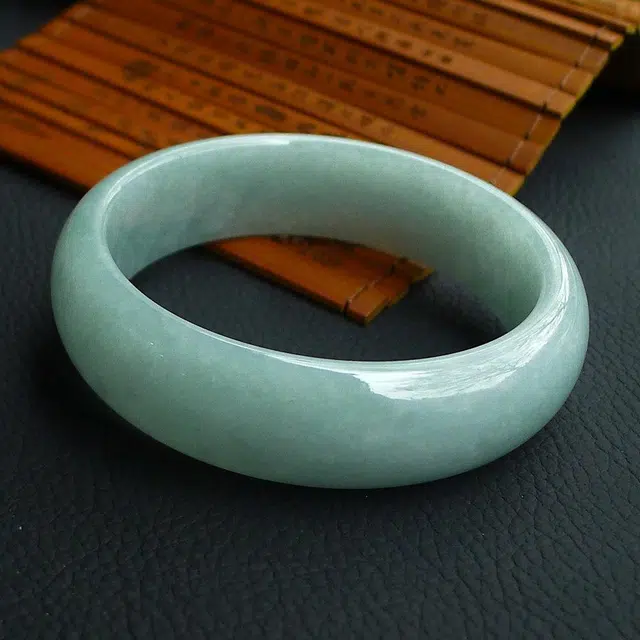 57.6mm