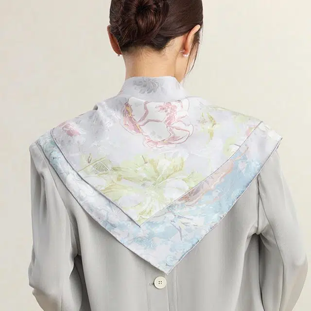 上海故事 牡丹疏影 礼盒装 桑蚕丝 丝巾 女款