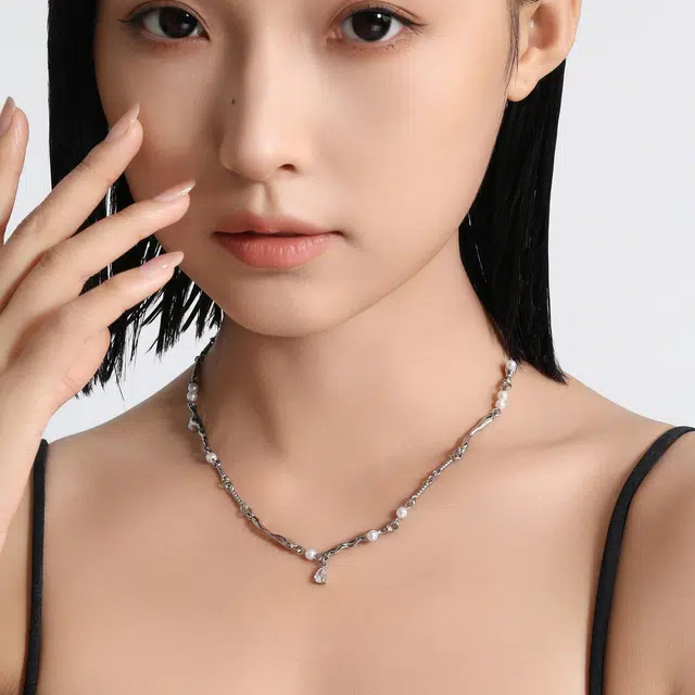 MISS XIA JWY