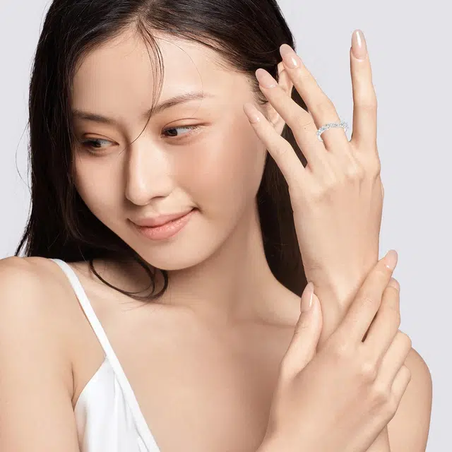 S925
