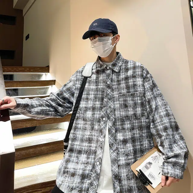 Fakeyoung