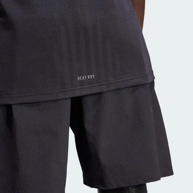 adidas logo T