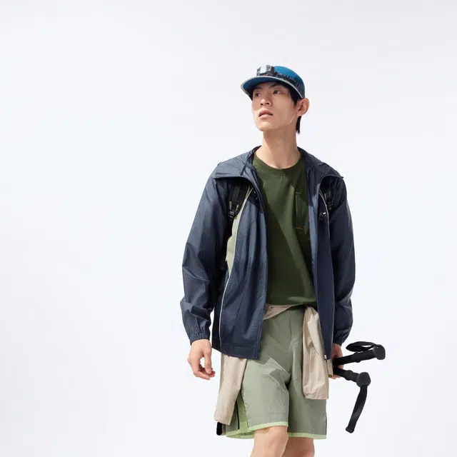 蕉下 防泼水轻薄透气速干户外徒步休闲防晒服 男款