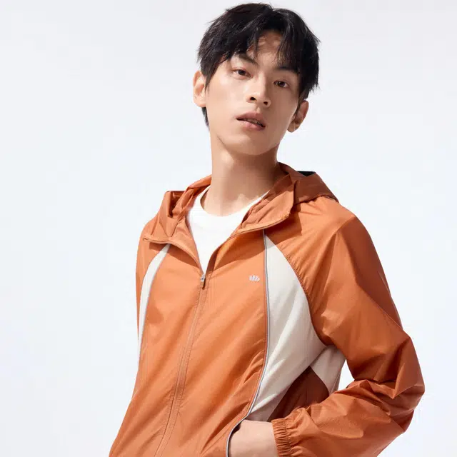 蕉下 防泼水轻薄透气速干户外徒步休闲防晒服 男款
