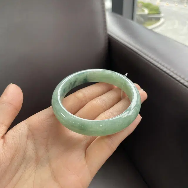 翠亨祥 翠绿 优雅大气 糯种 翡翠手镯 女款