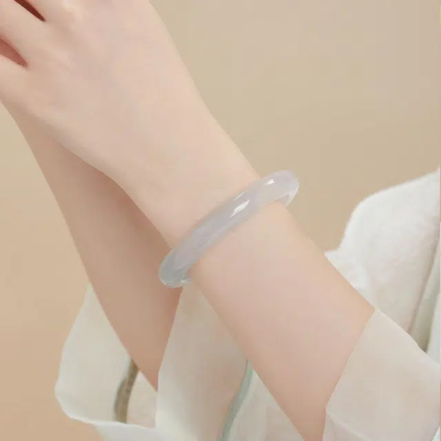 【甄选精品】 老凤祥 甜美时尚轻奢高级感镯子 玛瑙 手镯 女款