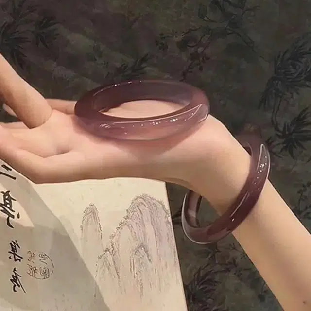 兰慕茵诺 素圈显白葡萄冻 新中式国潮韵味美人镯 一步一响古风精致素雅气质#好运 玉髓 玉石手镯 女款