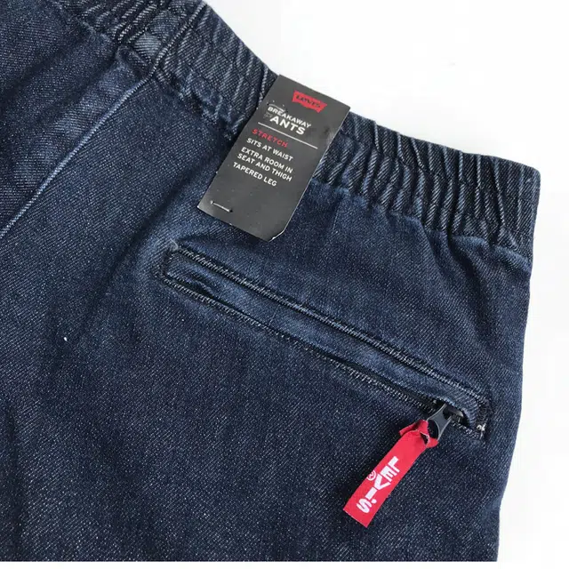 levis logo