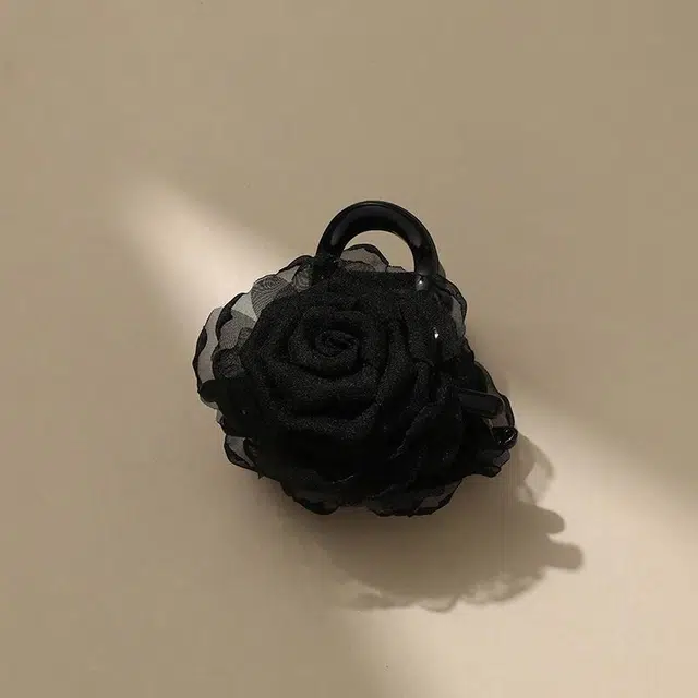 沂茹 赫本风森系简约优雅气质黑色立体大玫瑰花中号后脑勺盘发小香风温柔甜美日常百搭 亚克力 发夹 女款